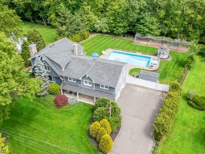 'Everyone Is Going To Love' This Expansive Home In Wyckoff