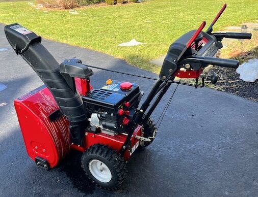 24" Craftsman Gas Snow blower / Thrower - Self Propelled & Electric Start