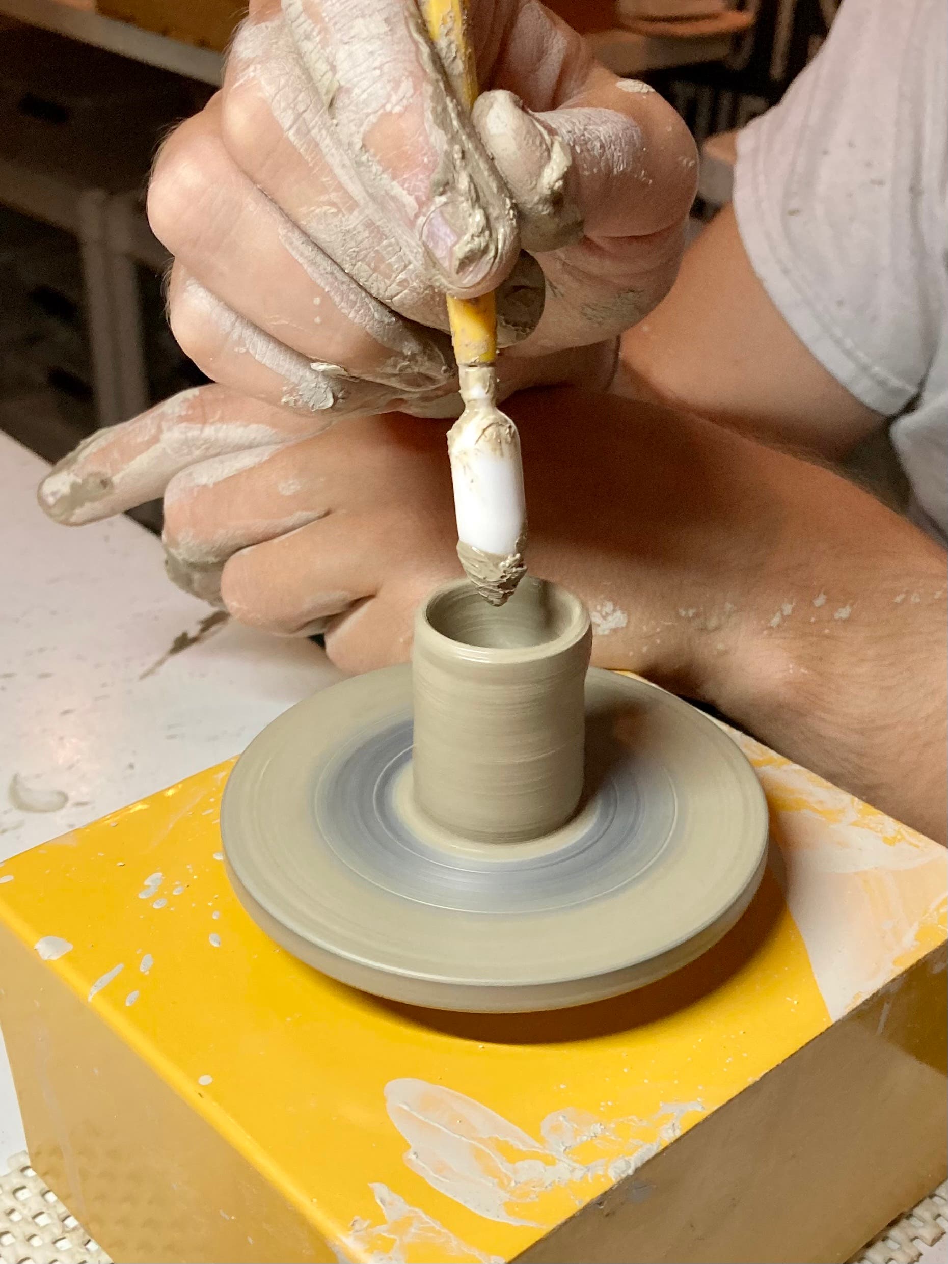 Tiny Ceramics Wheel Throwing