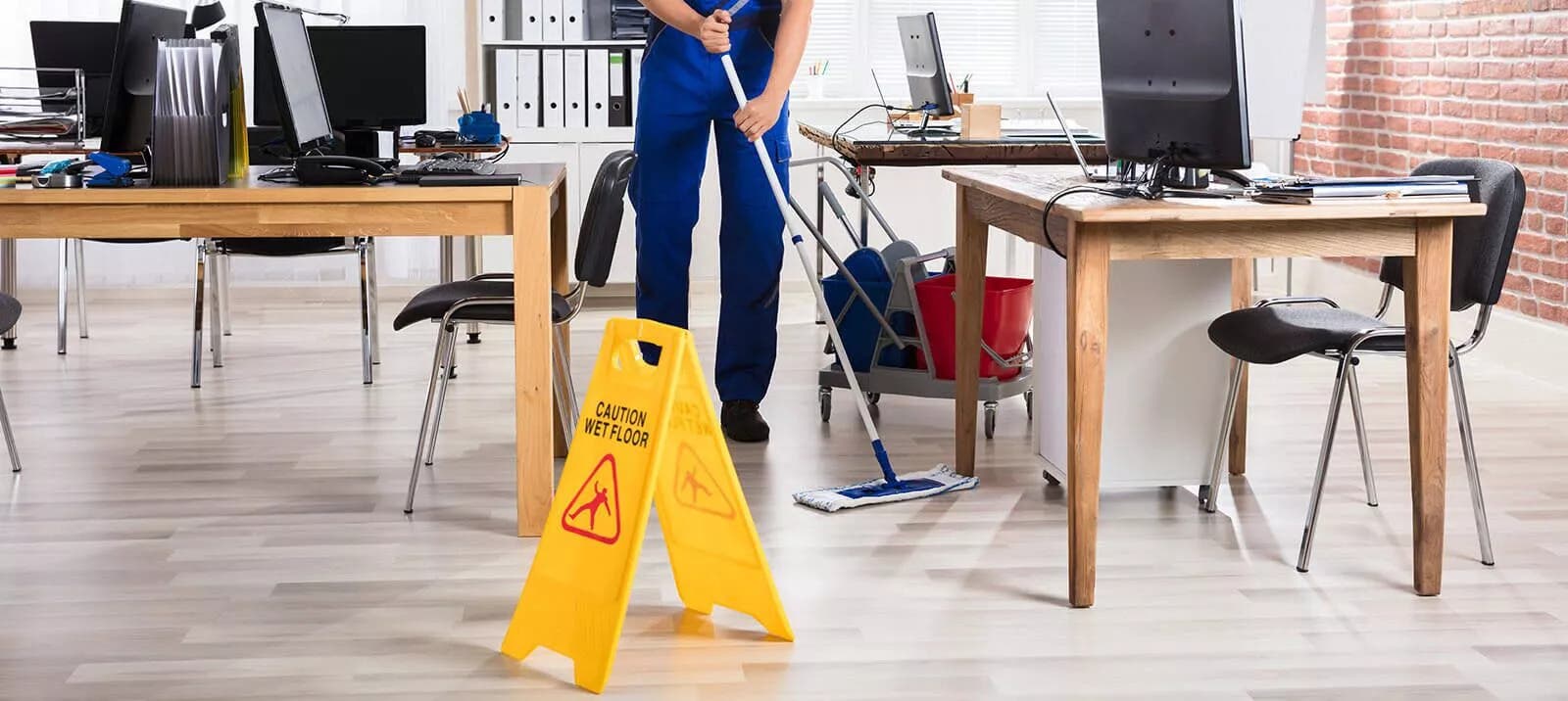 Hire commercial cleaning services in Minneapolis right now!