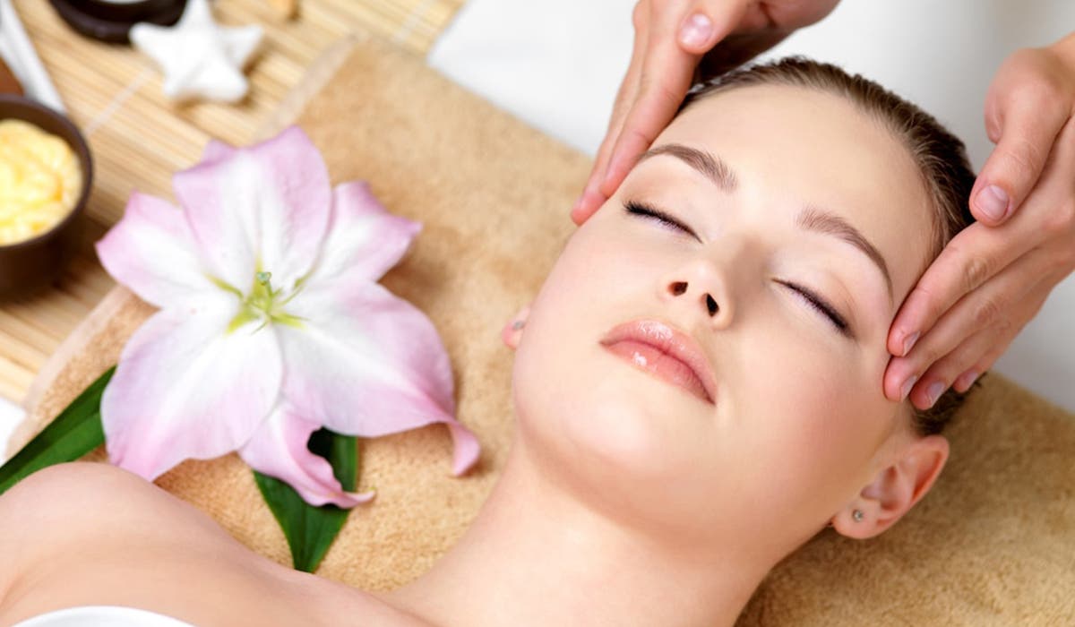 Get The Best Face Massage For Men & Women in Chattanooga
