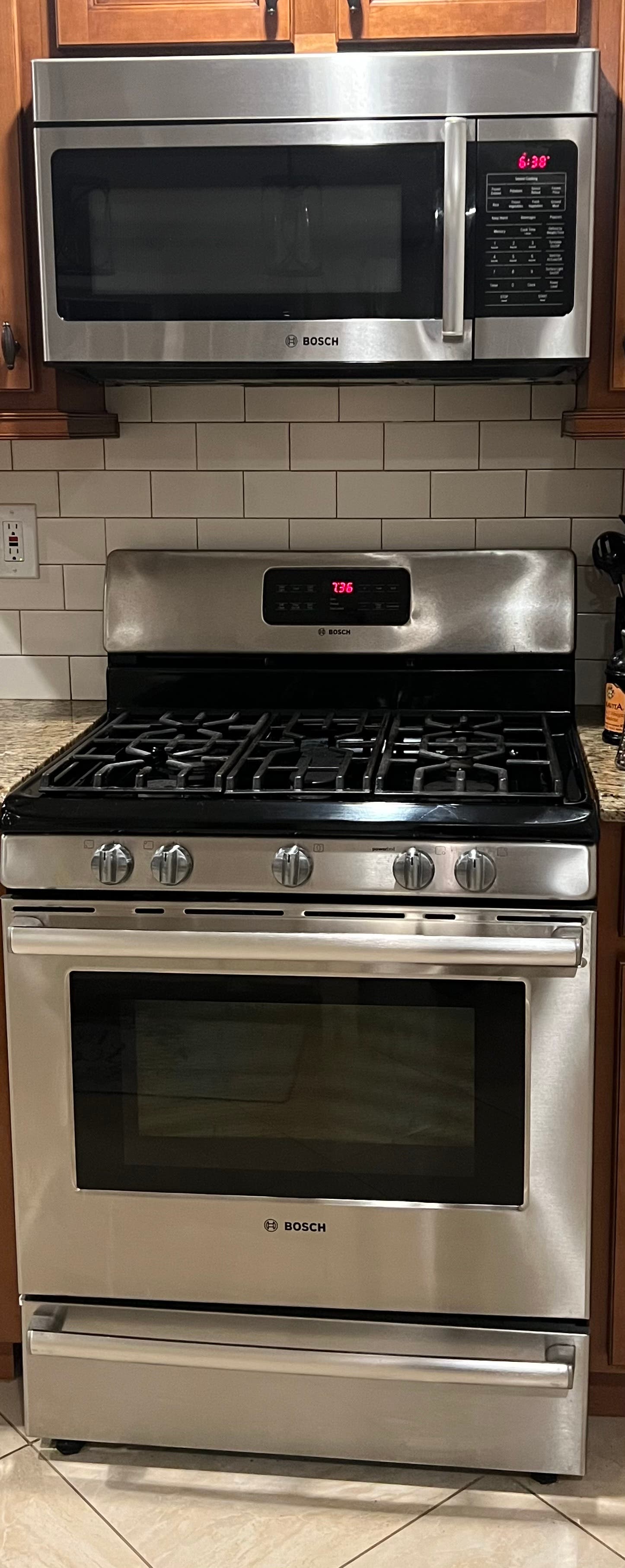 Bosch gas stove and microwave 