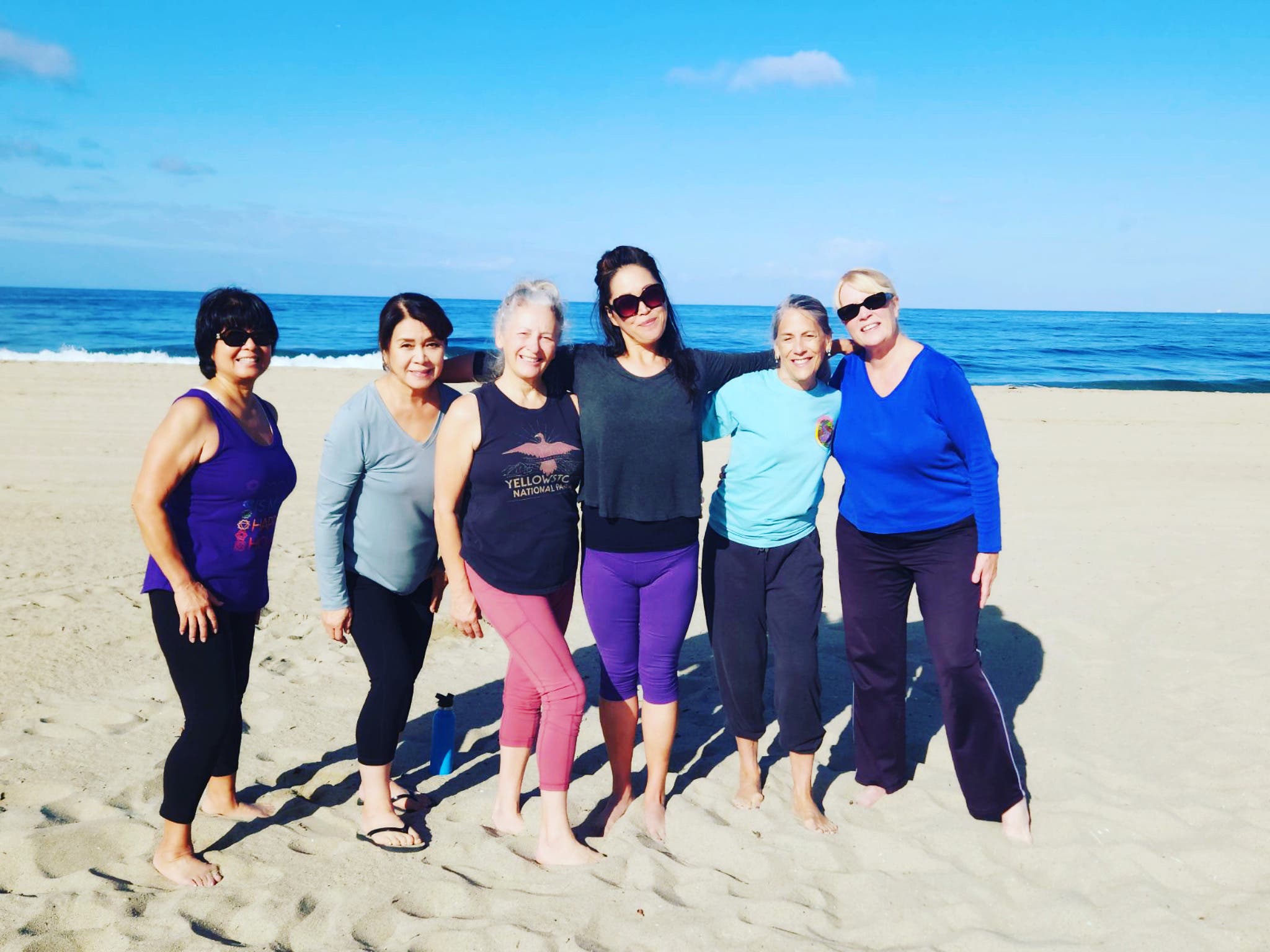 Free Event ⭐️Sunday Morning Barefoot Stretch in Redondo Beach 