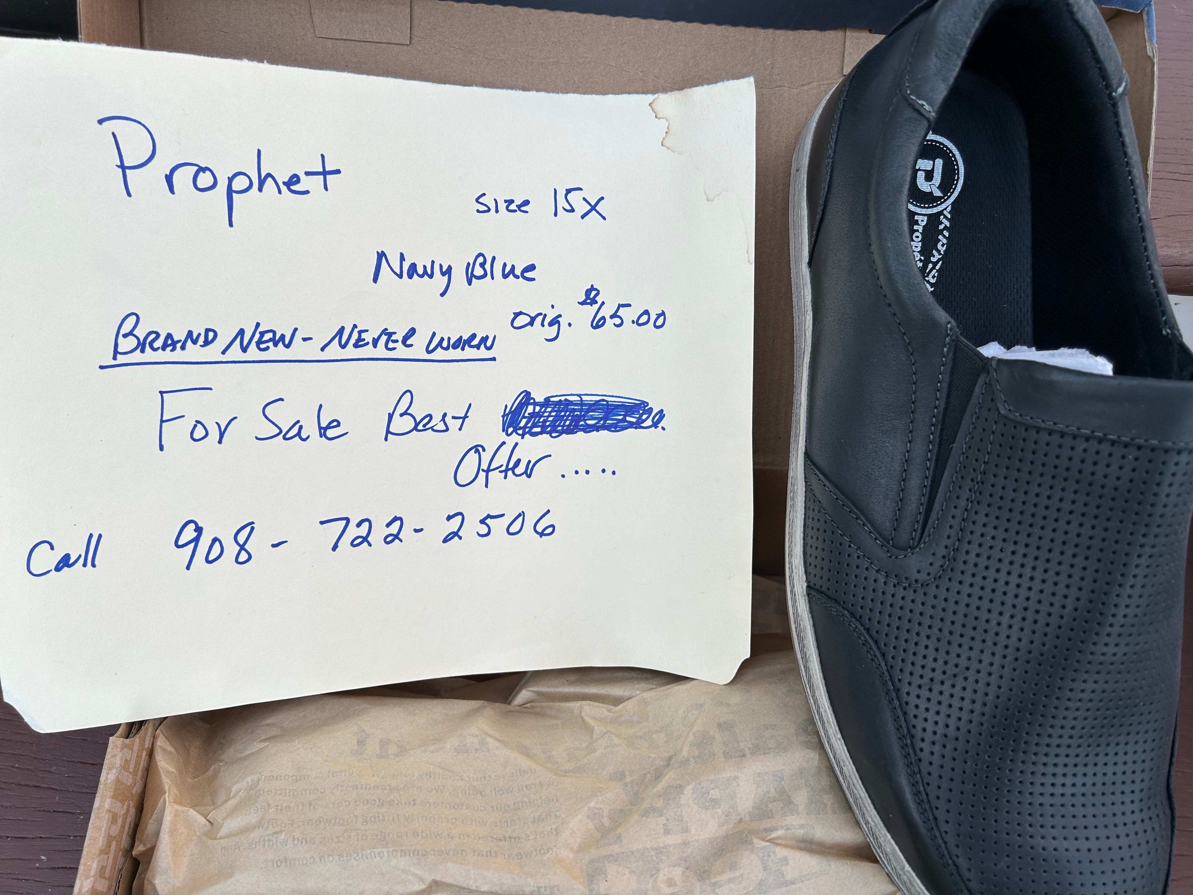 Men's Shoes size 15