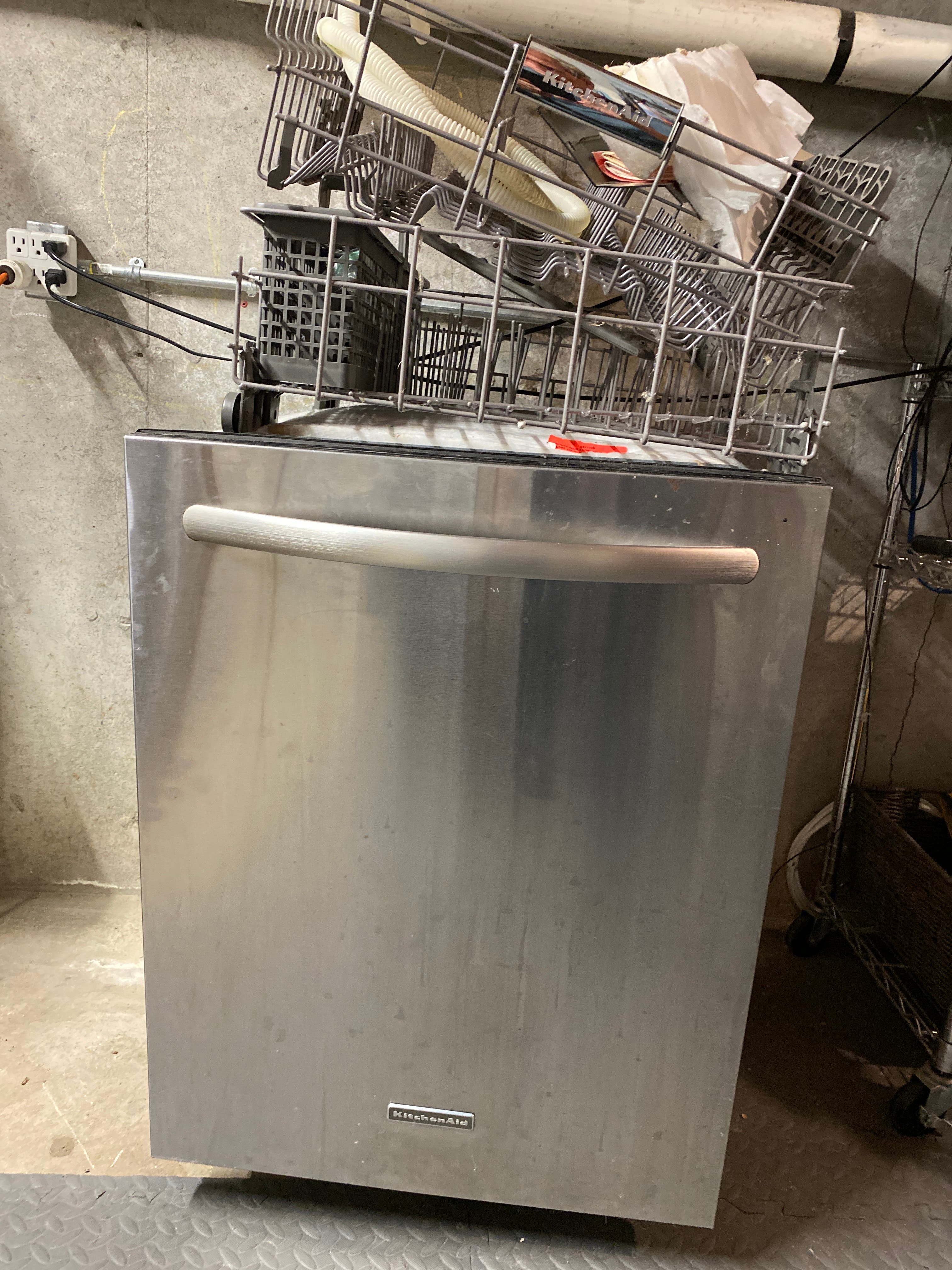 Kitchenaid dishwasher 