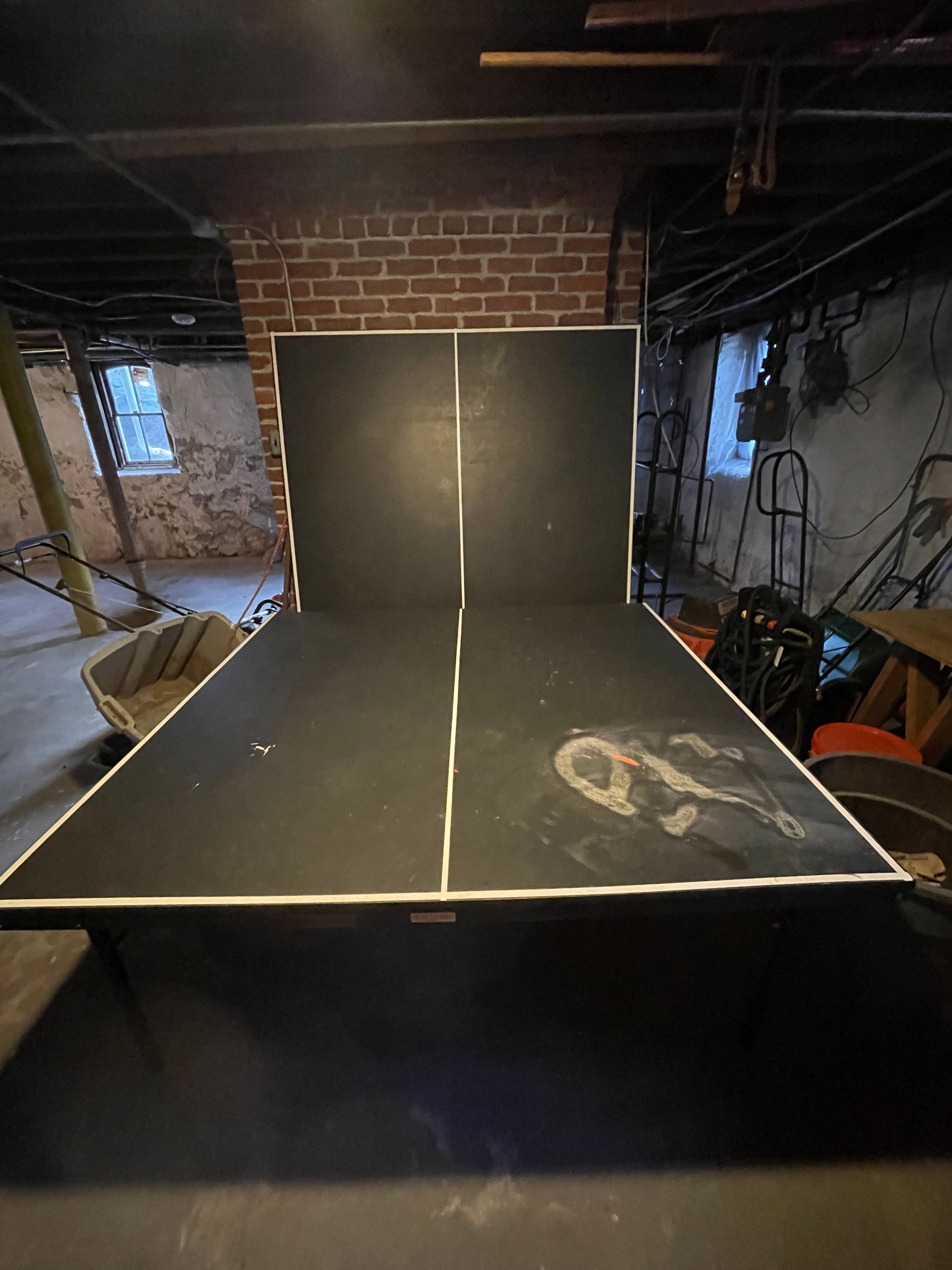 Free Ping pong table