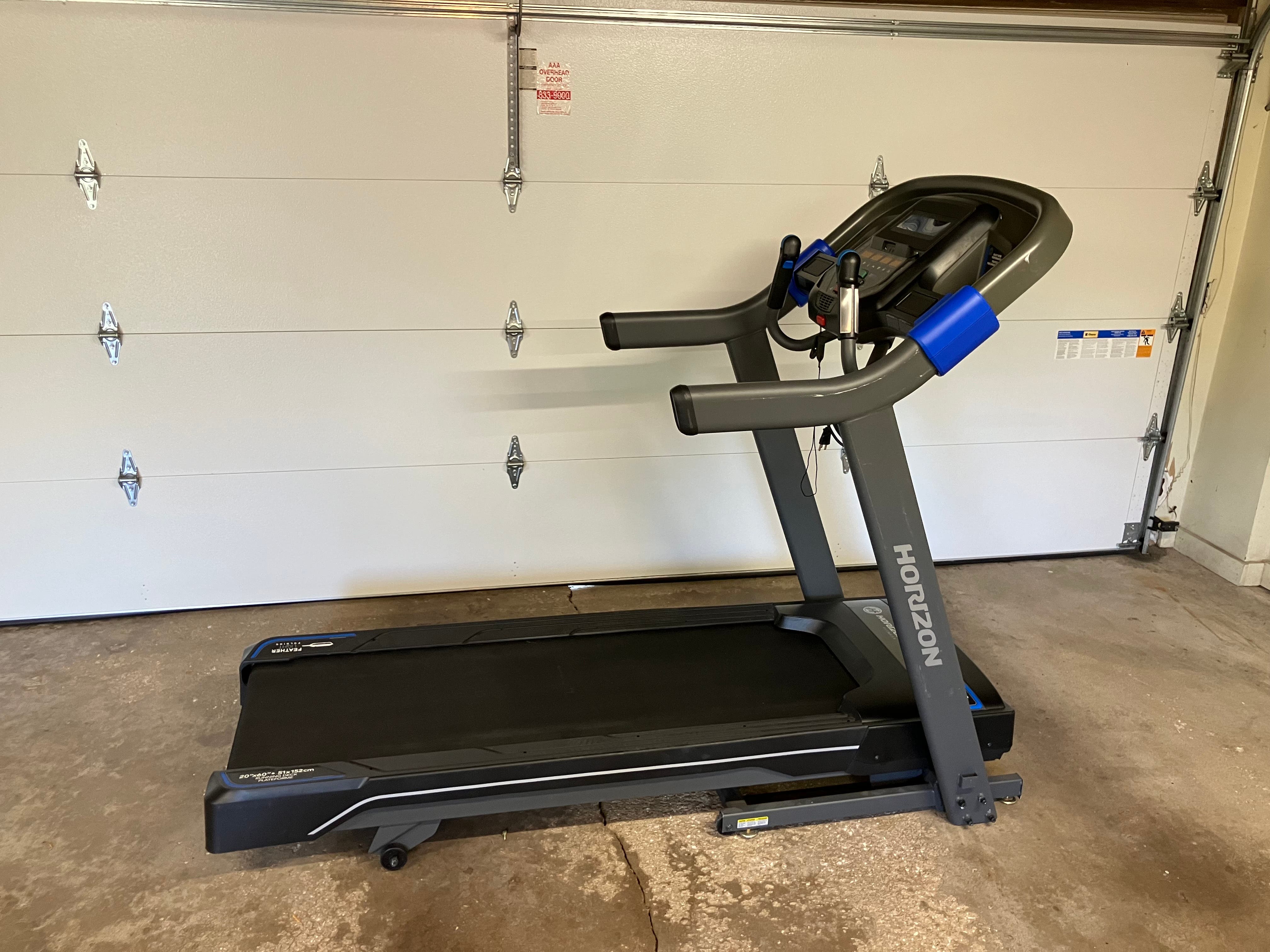 Horizon Treadmill Model 7.0 AT-03 - Low Miles (348) $400 firm