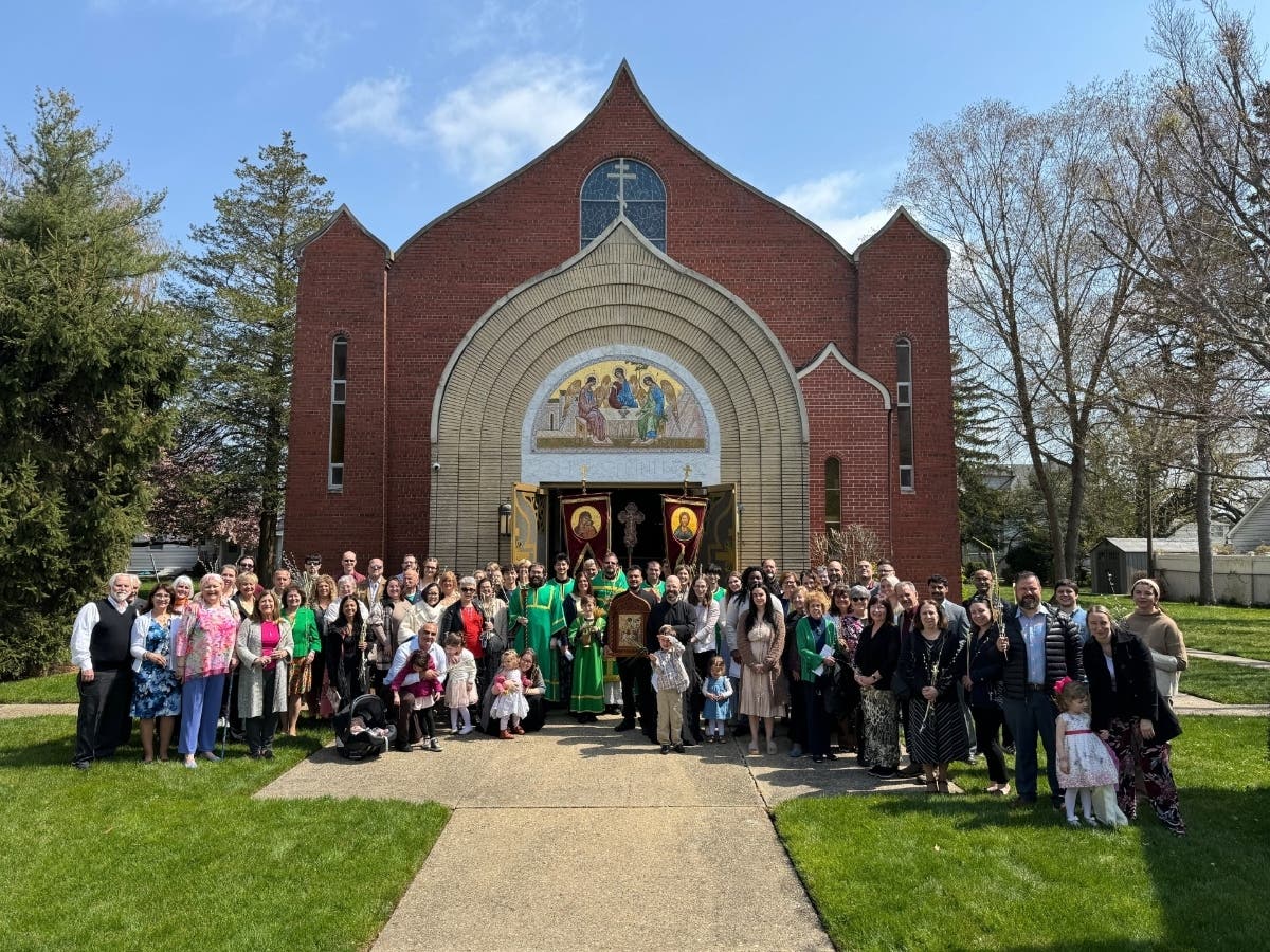 Annual parish photo taken on Palm Sunday, April 2024.