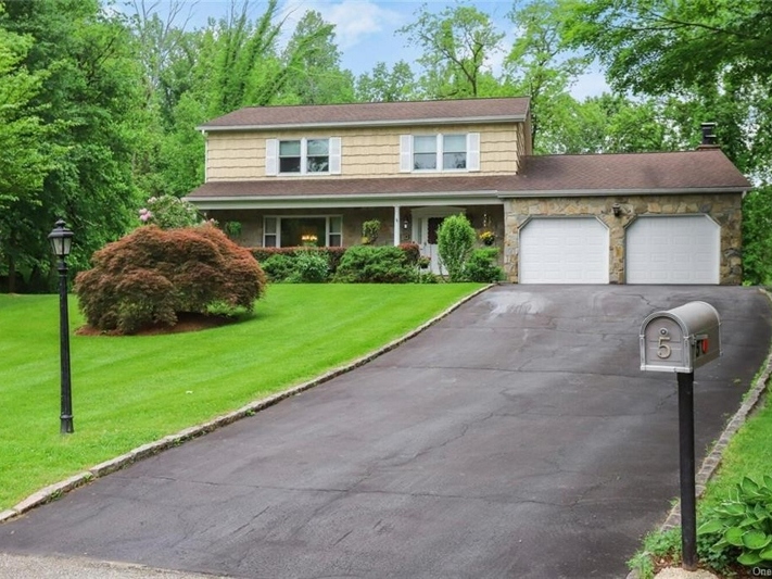 Northern Westchester Colonial With Pool For Summer Cooling