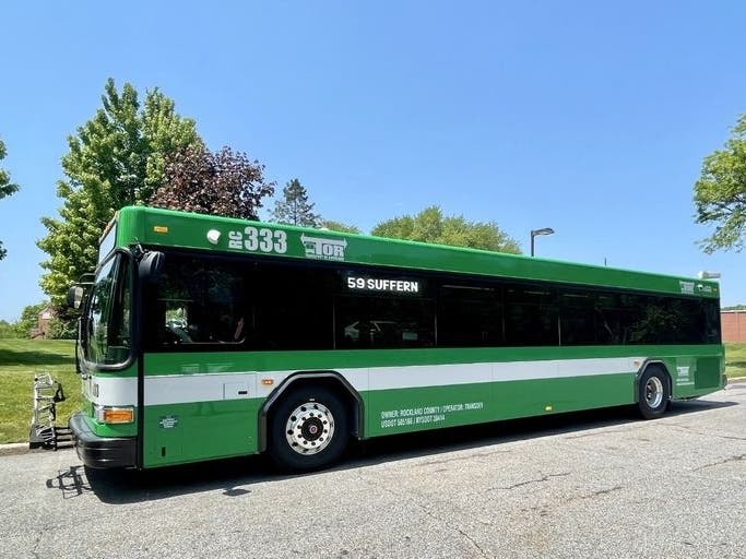 Rockland Launches Free Connection Buses To, From Weekend Ferries
