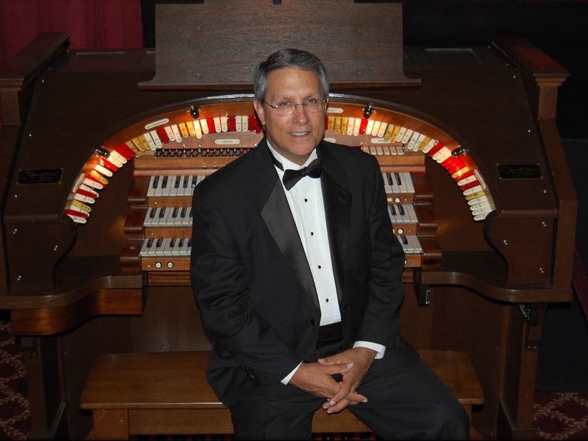 Renowned organist John Baratta will perform at Christ Episcopal Church in Newton.