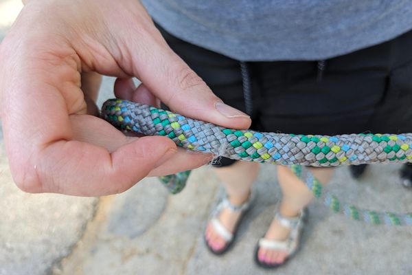 close-up of the rope of the Wilderdog Alpine Reflective Leash