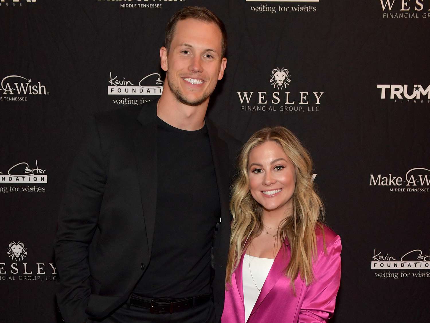 Andrew East and Shawn Johnson East attend the Waiting for Wishes Celebrity Waiters Dinner
