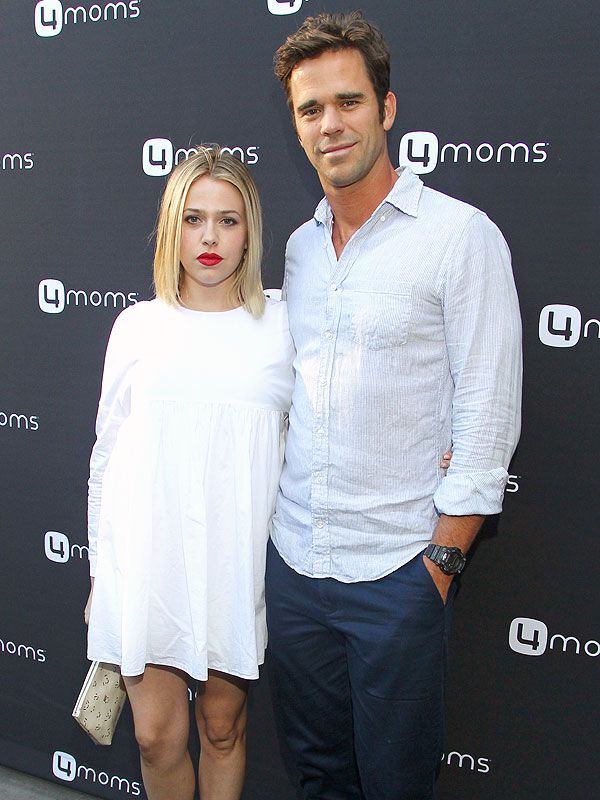 Majandra Delfino 4Moms Carseat Launch