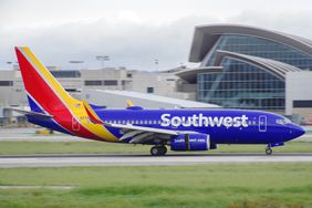 Southwest Airlines Boeing 737 landing