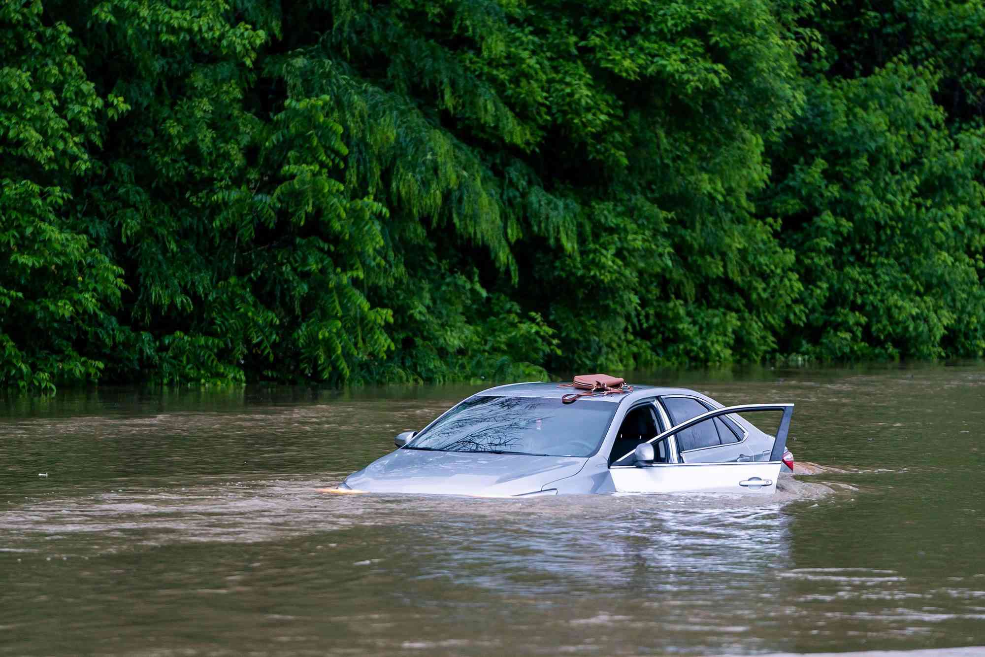 Flash floods ravage Maryland, Oakland Mills, USA - 27 May 2018