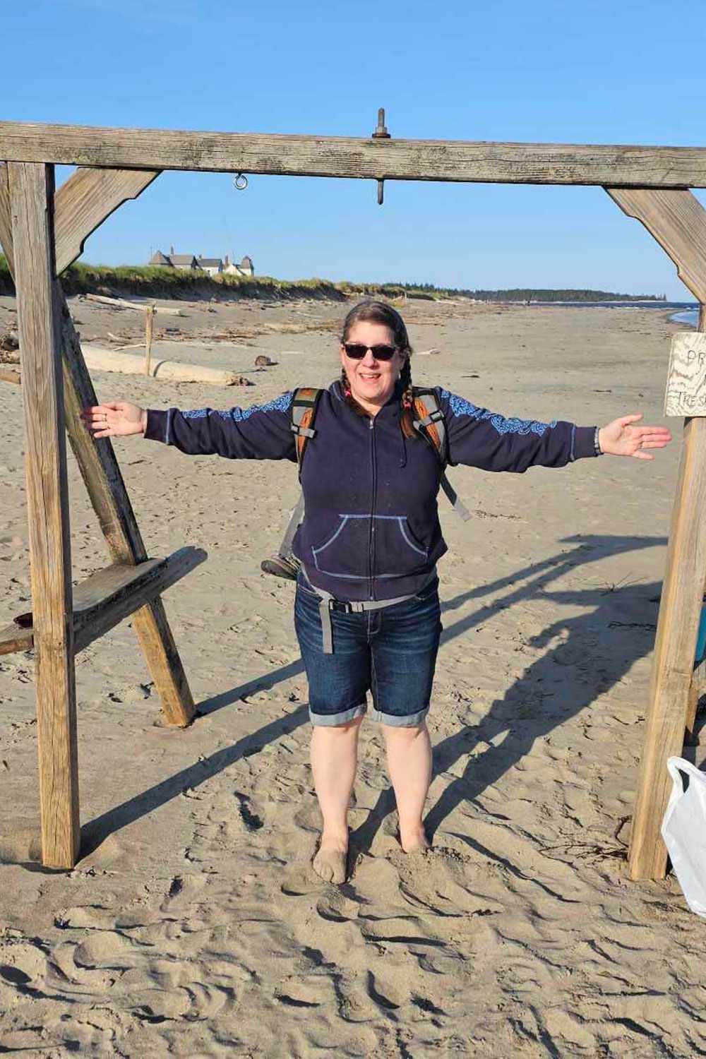 Patrick Acord with his wife Jamie, who sunk to her hips in quicksand on Popham Beach, Maine, taking a selfie with sand in background.Jamie and Patrick Acord were enjoying a walk on the beach when suddenly Jamie sunk hip-deep into quicksand. 