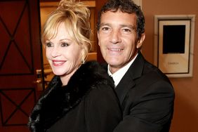 Antonio Banderas (R) and wife Melanie Griffith attend a Will Rogers Motion Picture Pioneers Foundation dinner