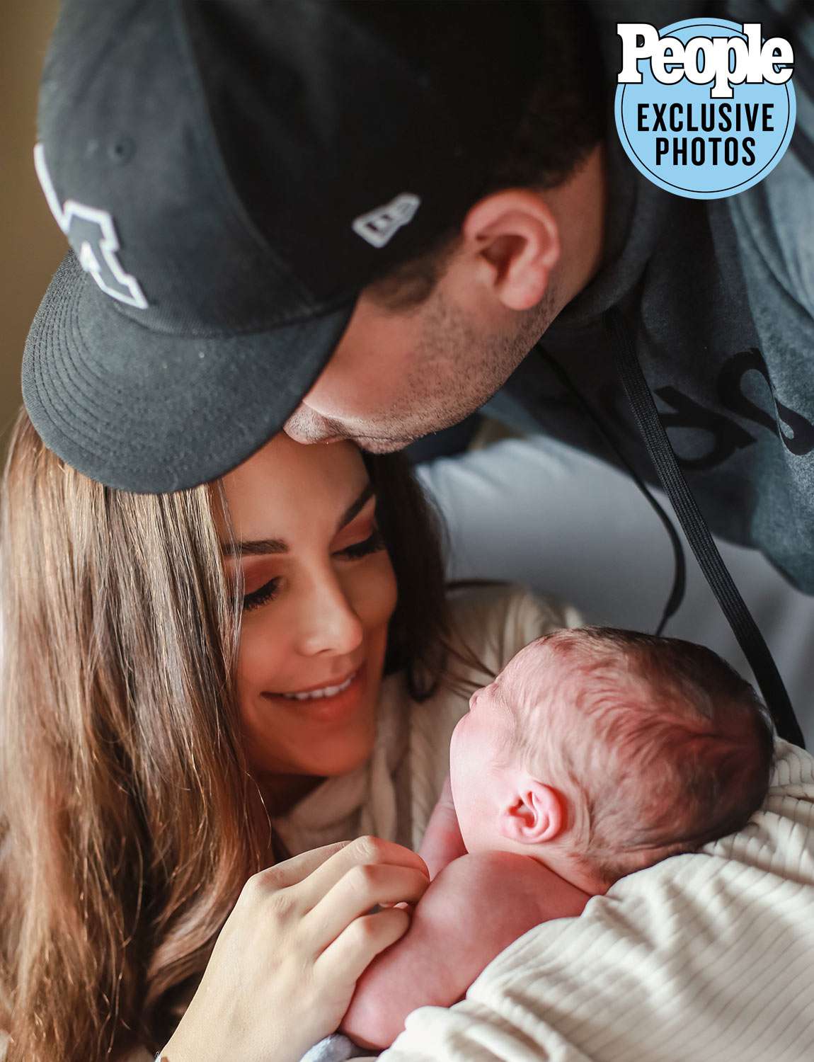 Josh Gracin welcomes baby boy