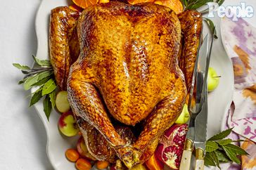 ROLLOUT RECIPES - Roast Turkey With Pomegranate & Black Pepper Glaze