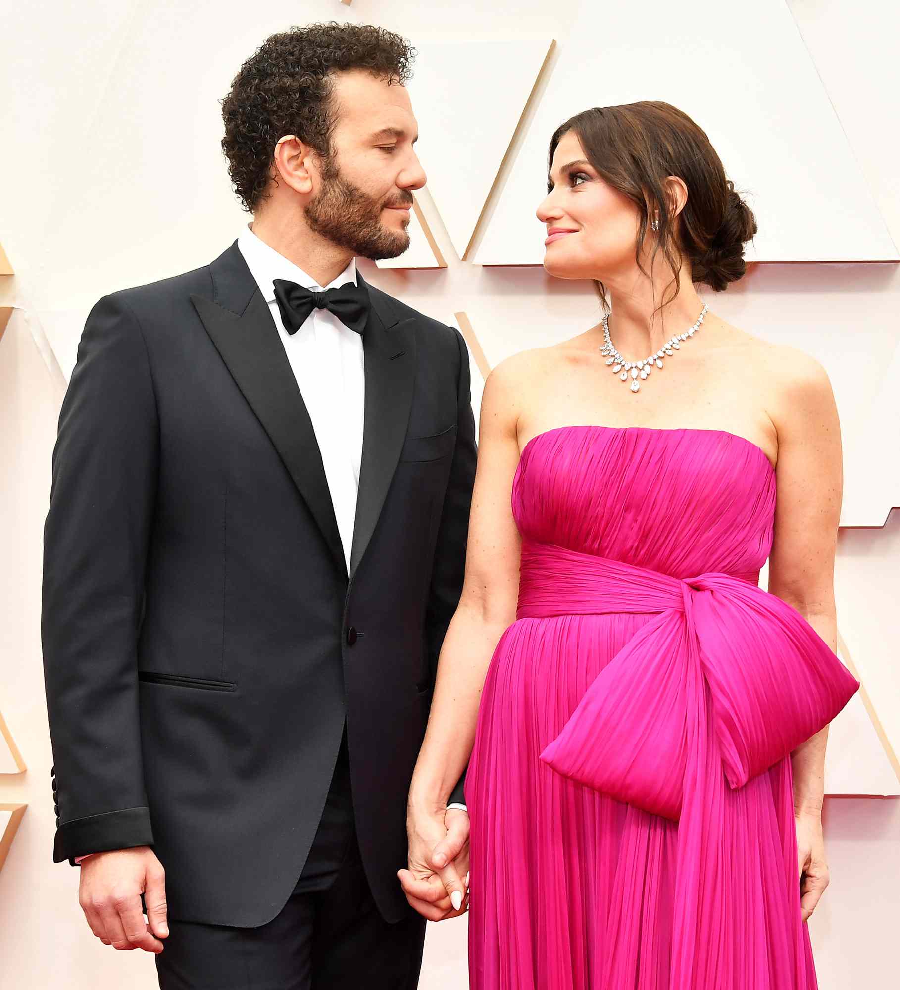 Aaron Lohr and Idina Menzel attend the 92nd Annual Academy Awards at Hollywood and Highland on February 09, 2020 in Hollywood, California