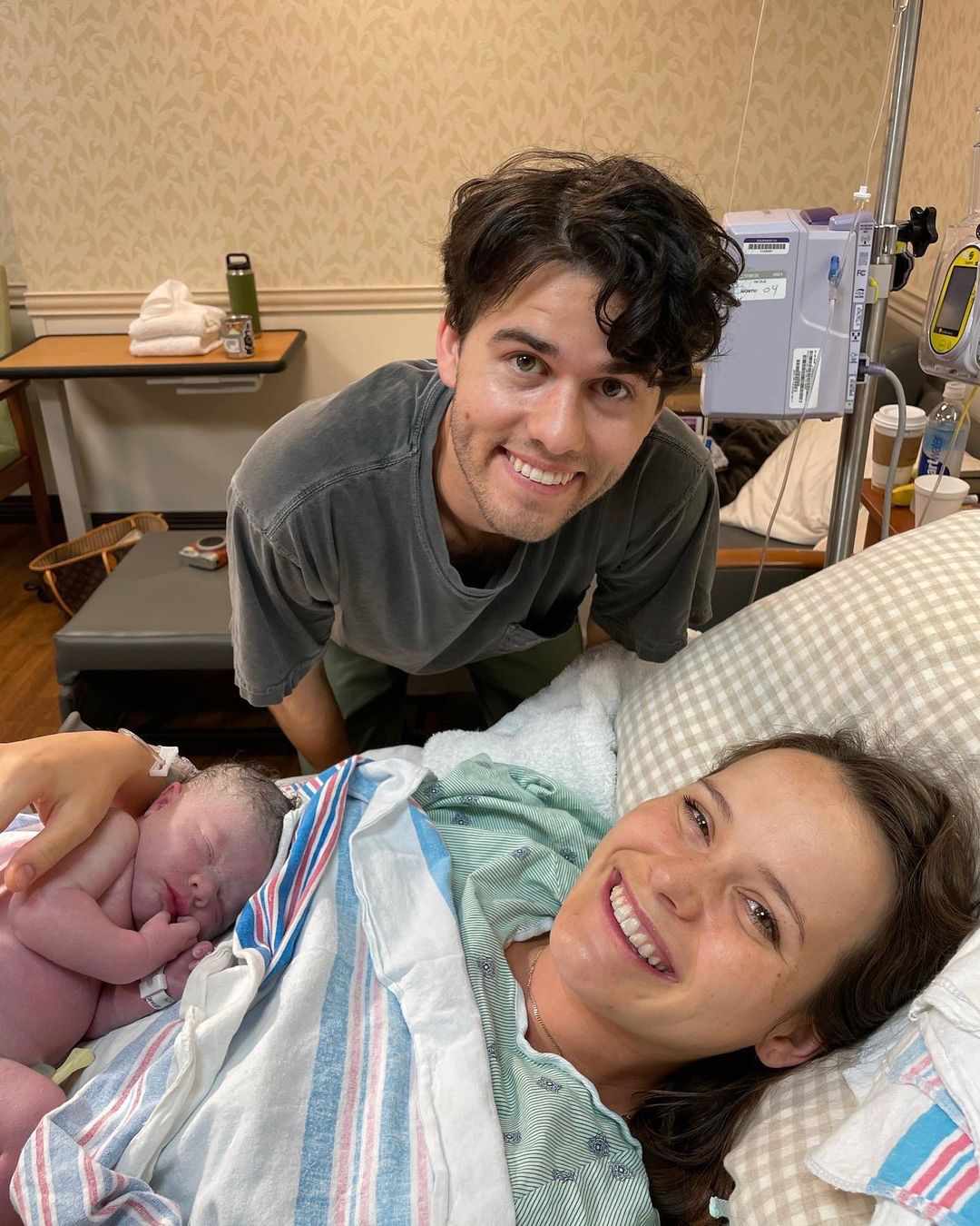 Duck Dynasty’s John Luke Robertson Welcomes 2nd Child With Wife Mary Kate Robertson