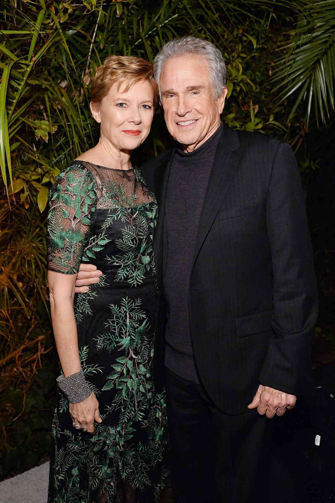 Annette Bening (L) and Warren Beatty