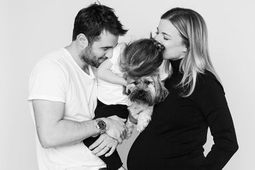  Emily VanCamp Is Pregnant, Expecting Baby No. 2 with Husband Josh Bowman