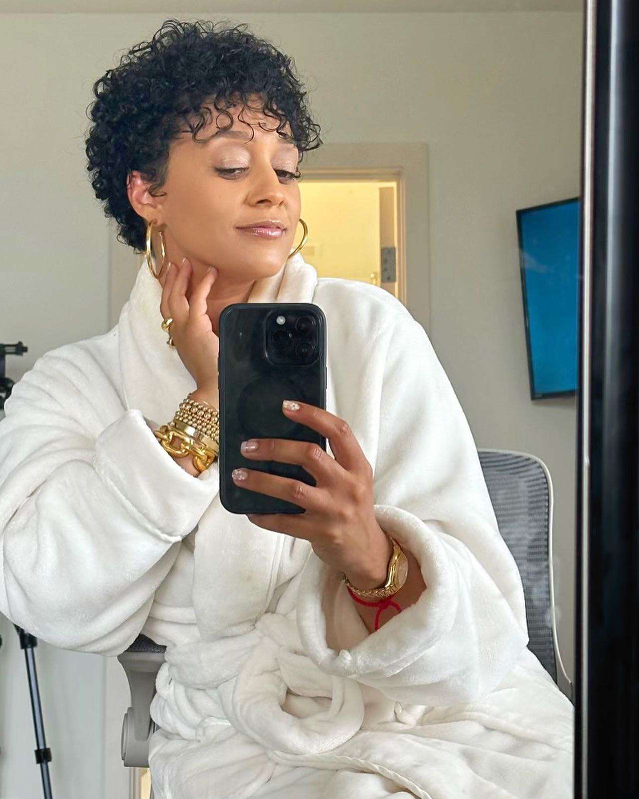 Tia Mowry Says Her Haircut 'feels like a release of old memories'