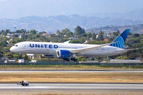 A United Airlines Boeing 787-9 Dreamliner arrives at Los Angeles International Airport