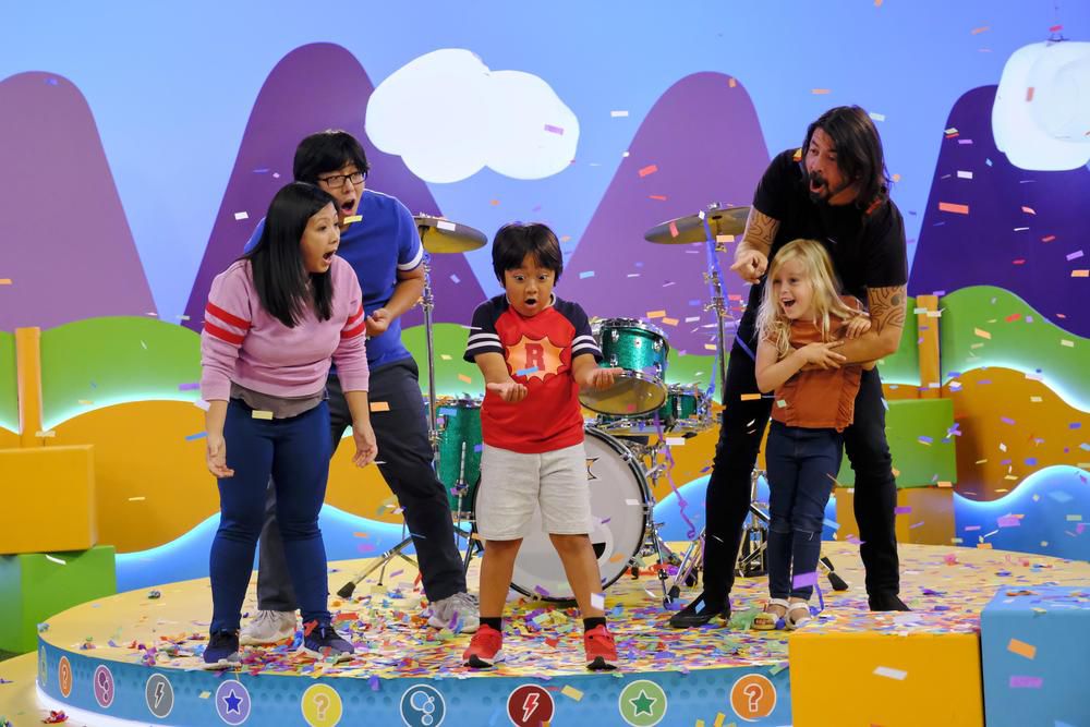 RYAN&rsquo;S MYSTERY PLAYDATE, Monday, August 5th, 2019 With Guest star Dave Grohl.