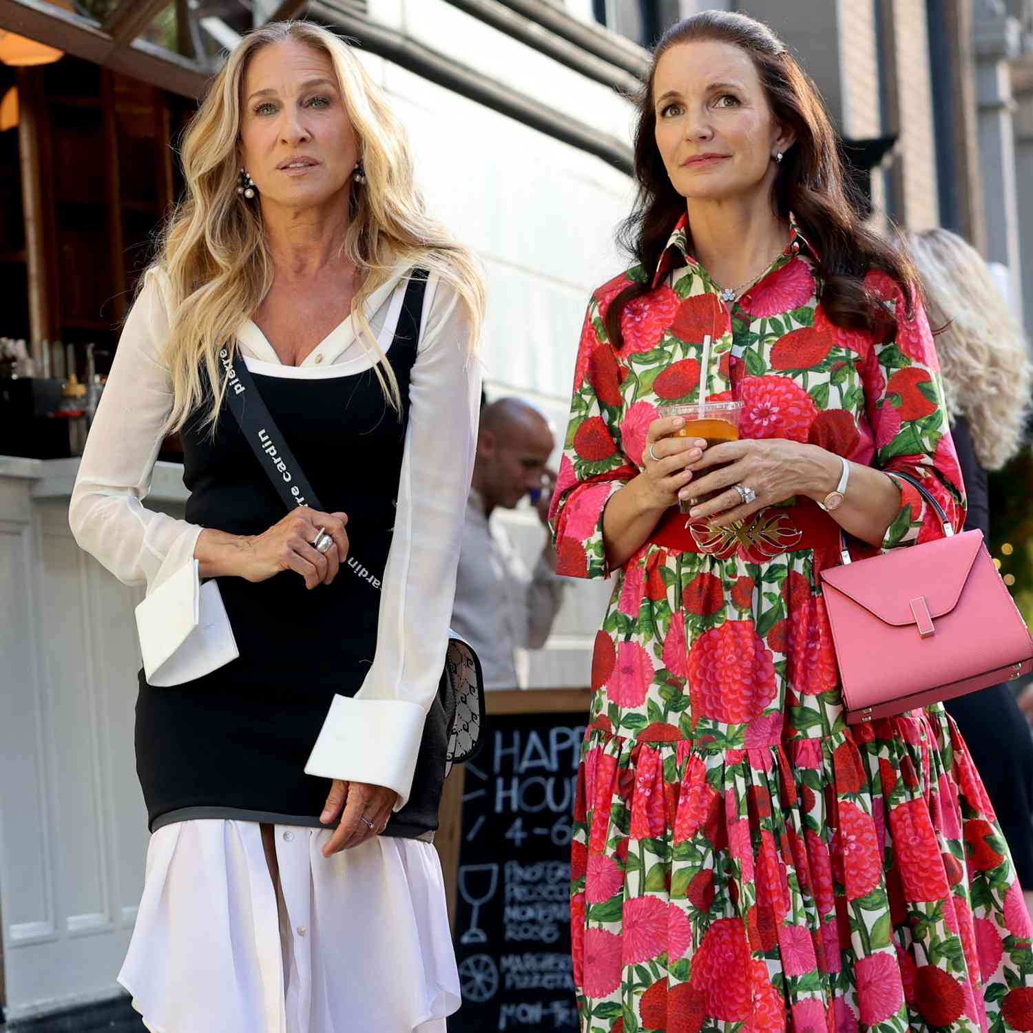 Sarah Jessica Parker and Kristin Davis were pictured filming on the set of And just like that
