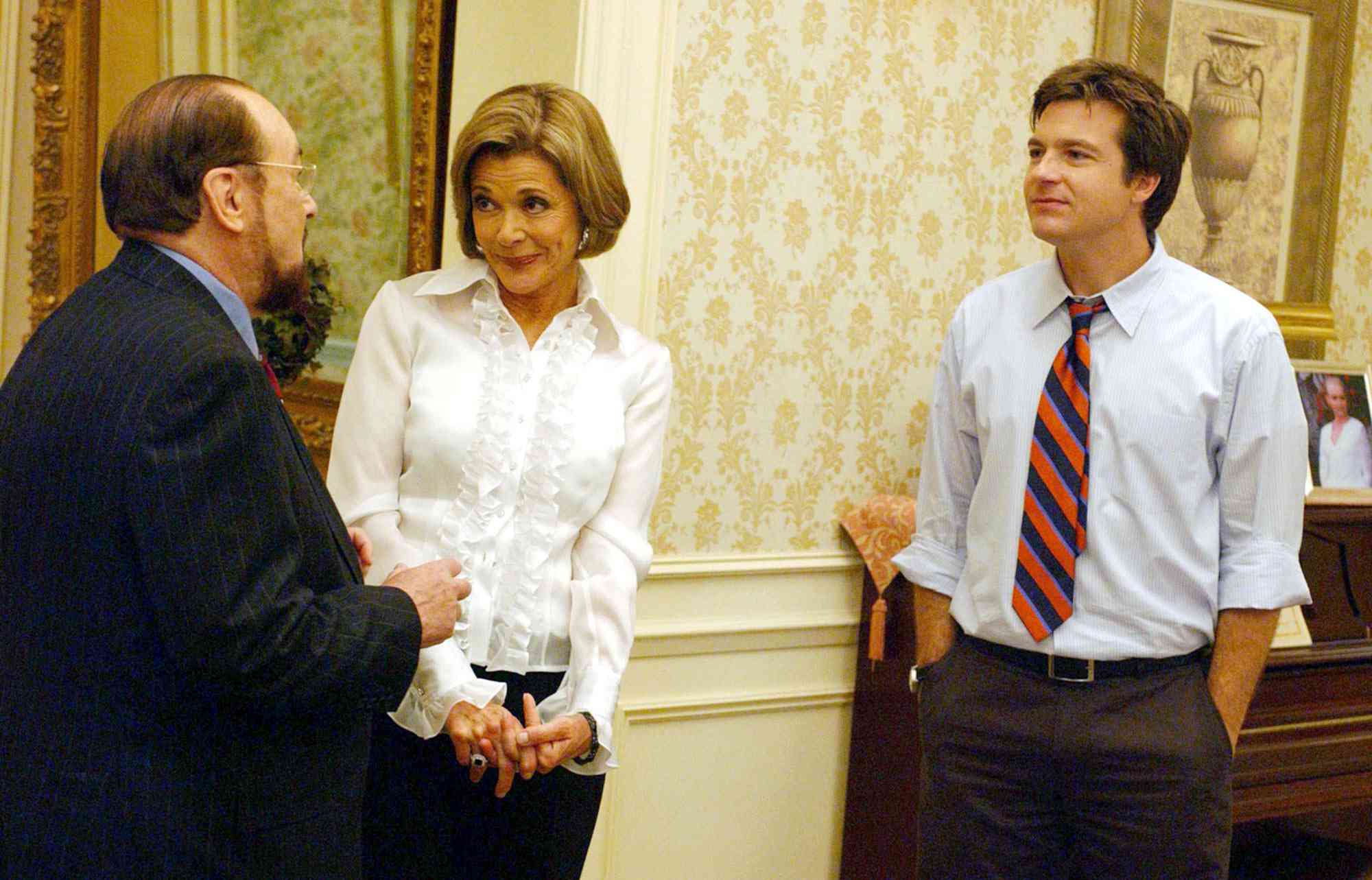 ARRESTED DEVELOPMENT, James Lipton, Jessica Walter, Jason Bateman, 'Prison Break-In', (Season 3, air