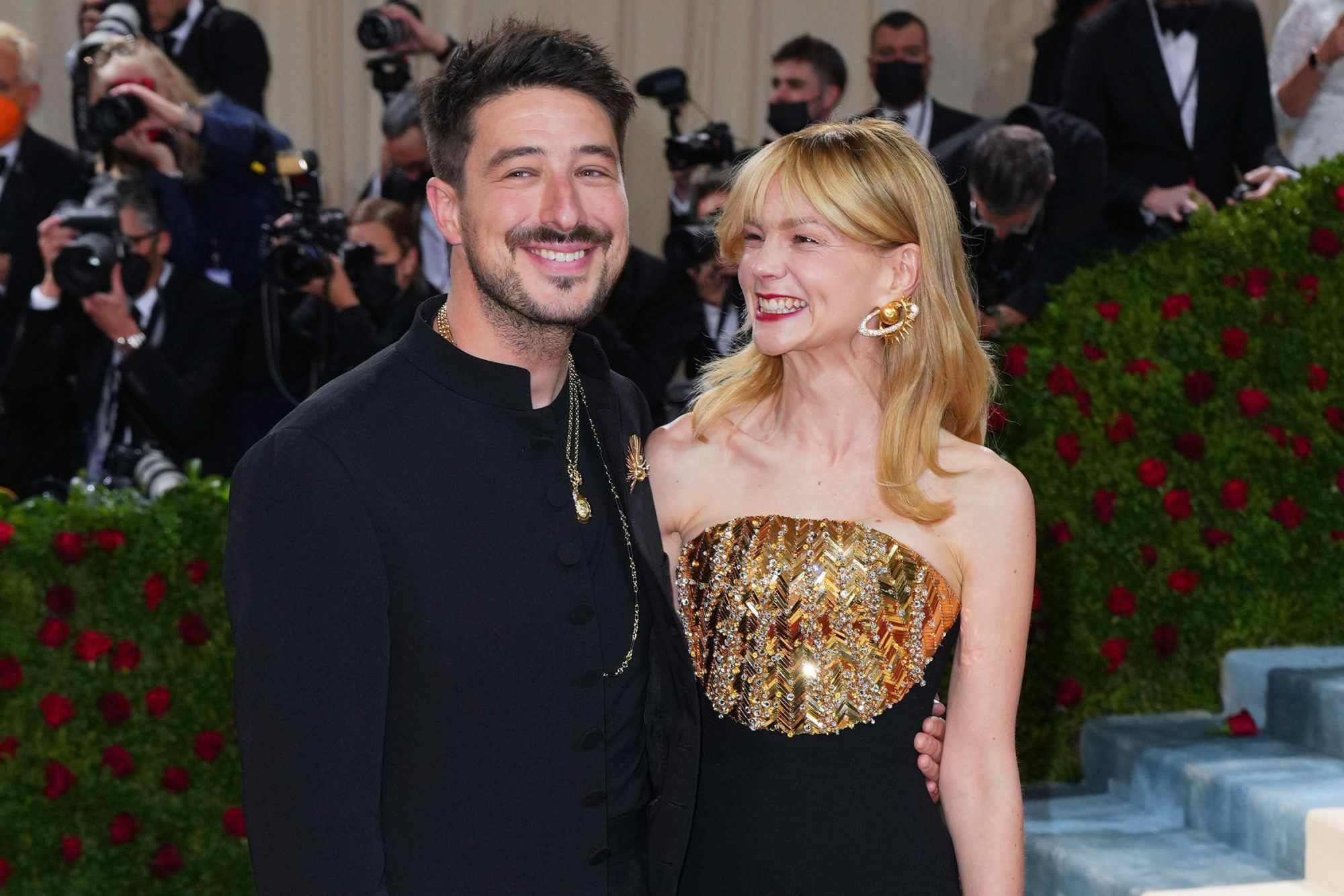 NEW YORK, NEW YORK - MAY 02: Marcus Mumford and Carey Mulligan attend The 2022 Met Gala Celebrating "In America: An Anthology of Fashion" at The Metropolitan Museum of Art on May 2, 2022 in New York City. (Photo by Gotham/Getty Images)