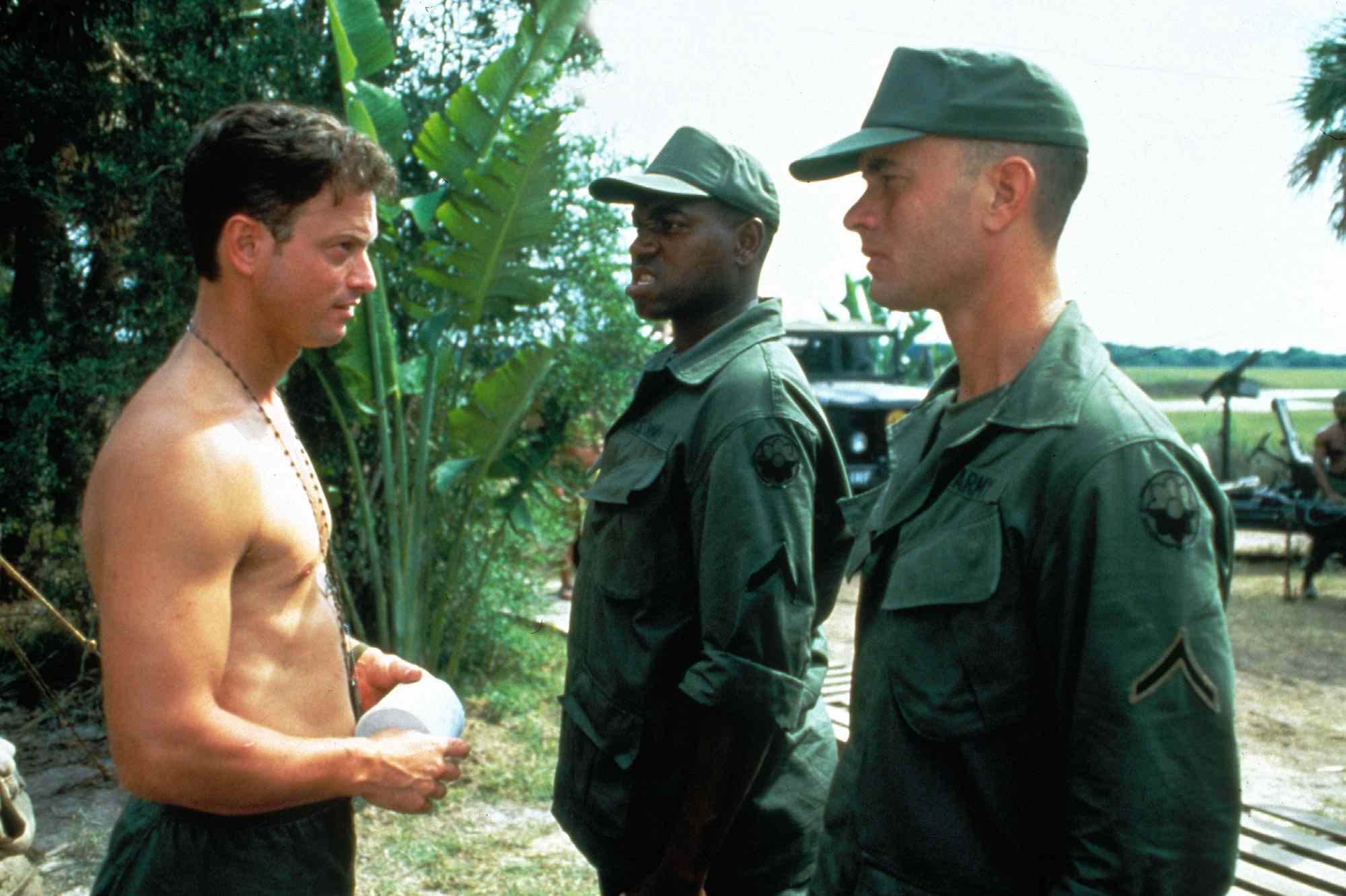 Gary Sinise, Mykelti Williamson, and Tom Hanks in 'Forrest Gump'.