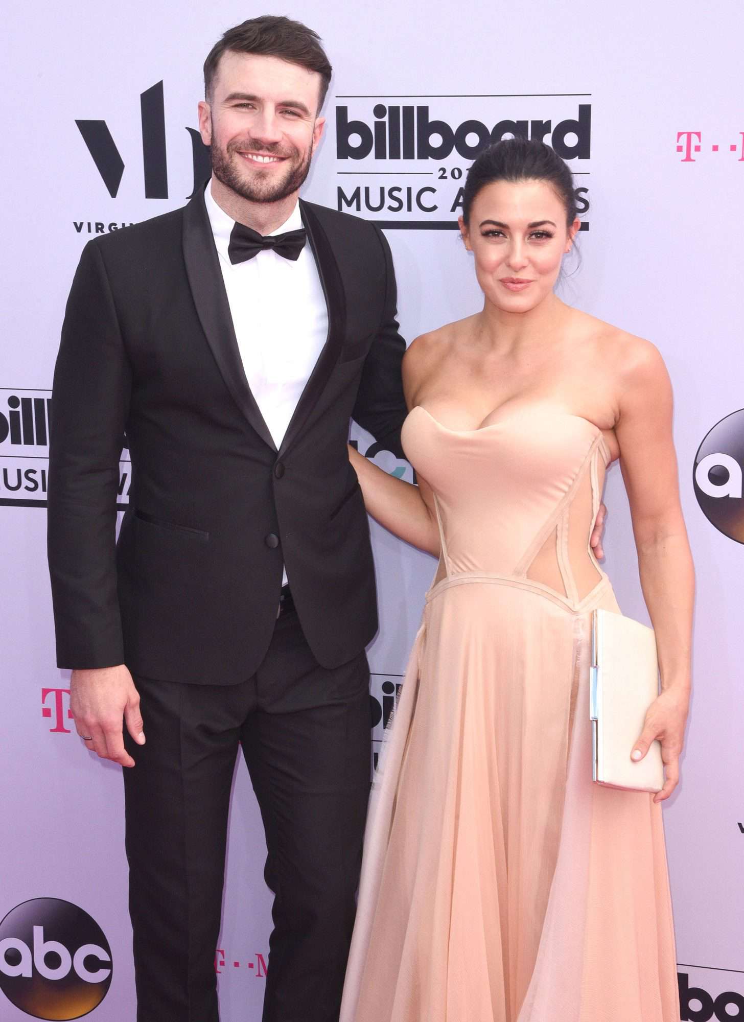 LAS VEGAS, NV - MAY 21: Singer Sam Hunt (L) and Hannah Lee Fowler arrive at 2017 Billboard Music Awards at T-Mobile Arena on May 21, 2017 in Las Vegas, Nevada. (Photo by C Flanigan/Getty Images)
