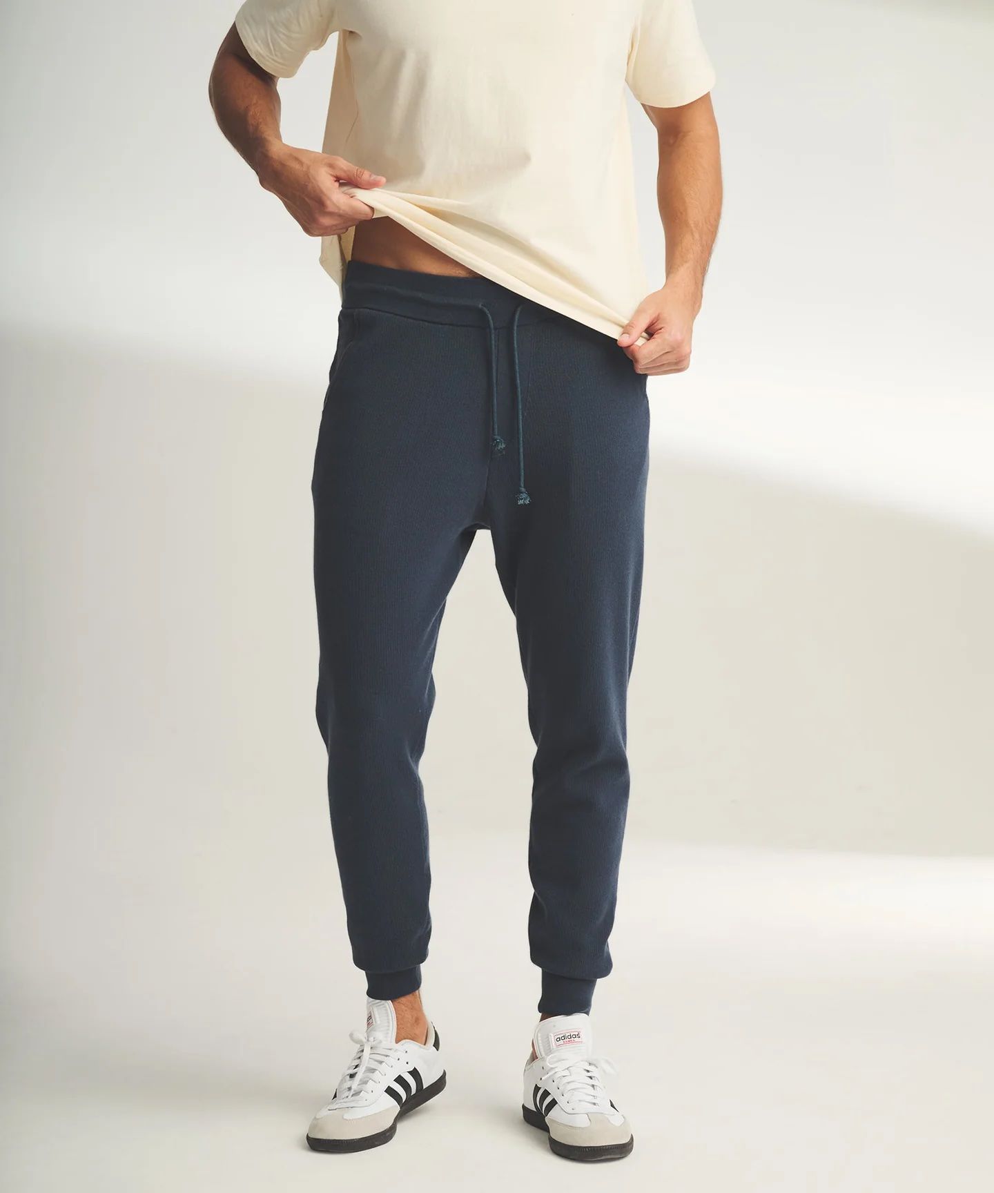 Naadam CafÃ© Cotton Cashmere Jogger $138 https://naadam.co/products/cafe-cotton-cashmere-jogger-men?variant=39590578651232