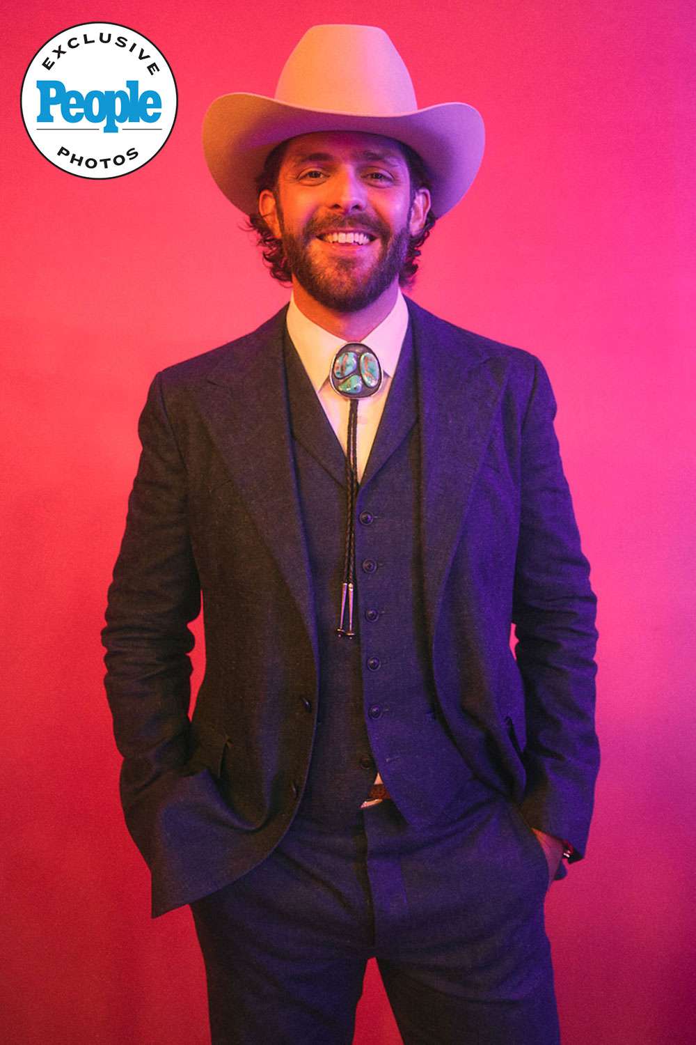  Thomas Rhett Attends the People Photo Booth at the 2024 ACM awards