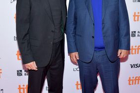 Antonio Banderas (R) and Pedro Almod&oacute;var