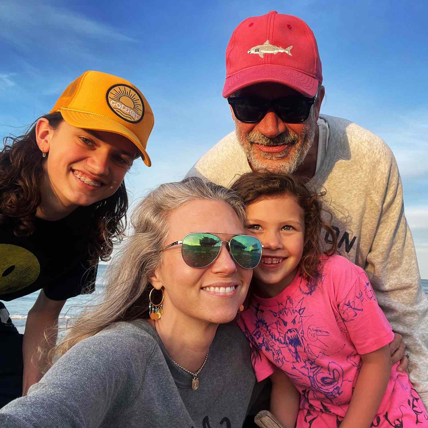 Hilarie Burton Morgan, Jeffrey Dean Morgan and Family