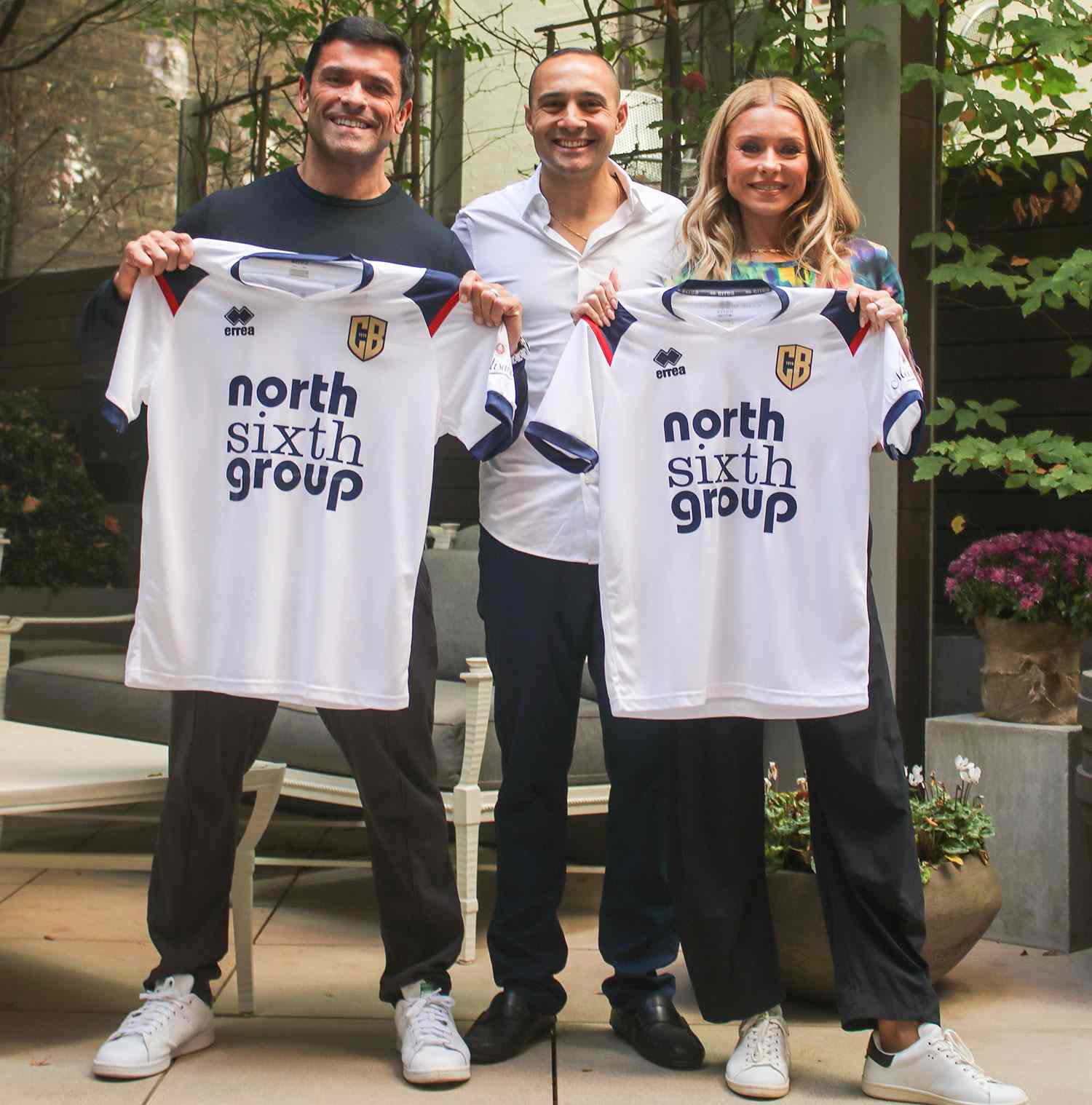 Kelly Ripa and Mark Consuelos buying an Italian soccer team