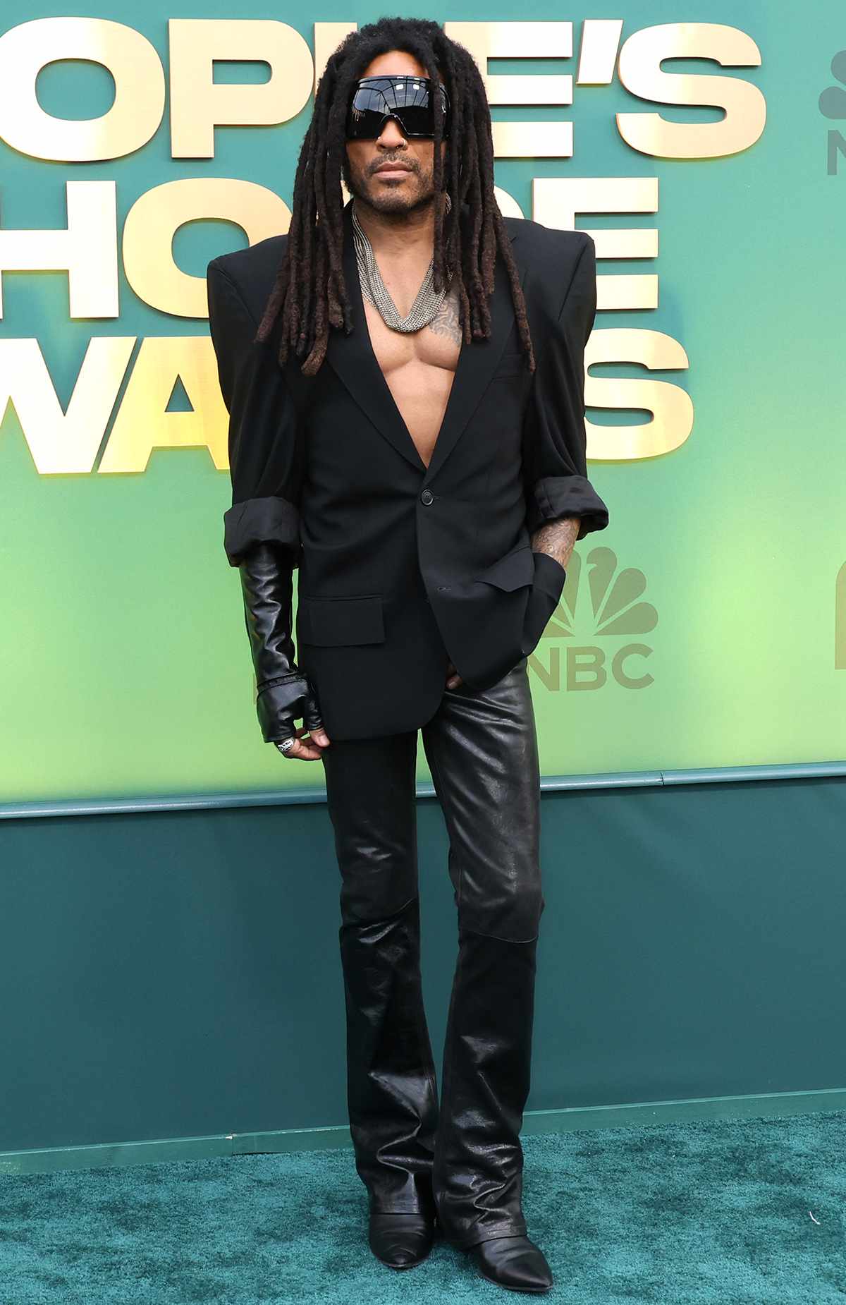  Lenny Kravitz attends the 2024 People's Choice Awards