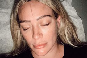 Pregnant Hilary Duff Gets Acupuncture