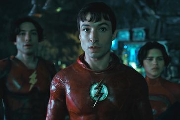 EZRA MILLER as Barry Allen / The Flash, EZRA MILLER as Barry Allen / The Flash and SASHA CALLE as Kara Zor-El / Supergirl in Warner Bros. Pictures’ action adventure “THE FLASH,” a Warner Bros. Pictures release.