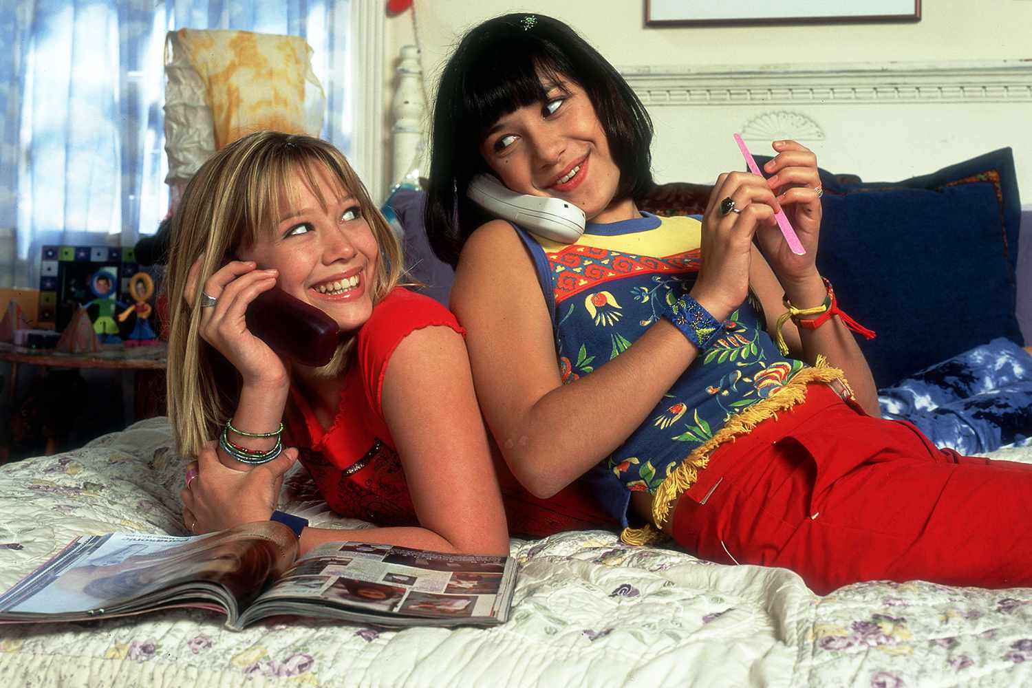 Lizzie McGuire stars Hilary Duff and Lalaine in 2001.