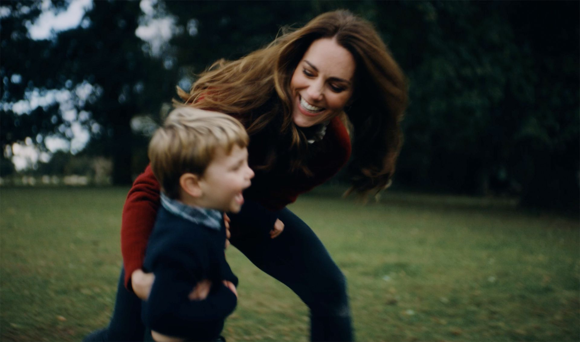 A new video clip has been shared on The Duke and Duchess of Cambridge’s @kensingtonroyal social media channels