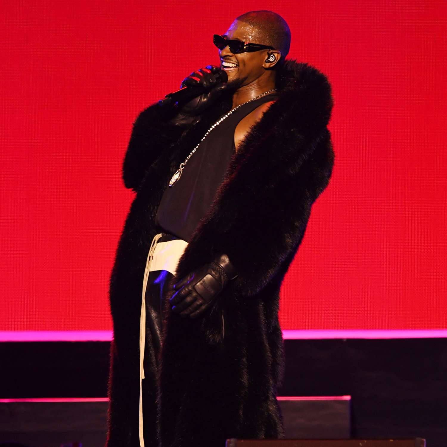 Usher performs onstage during Day 2 of the 2024 ESSENCE Festival of Culture presented by Coca-Cola at Caesars Superdome on July 06, 2024 in New Orleans, Louisiana.