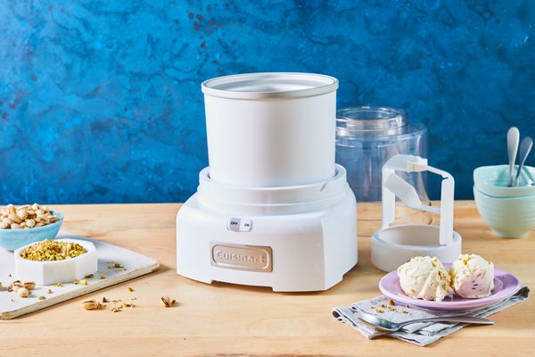 Cuisinart 1.5-Quart Frozen Yogurt, Ice Cream, & Sorbet Maker