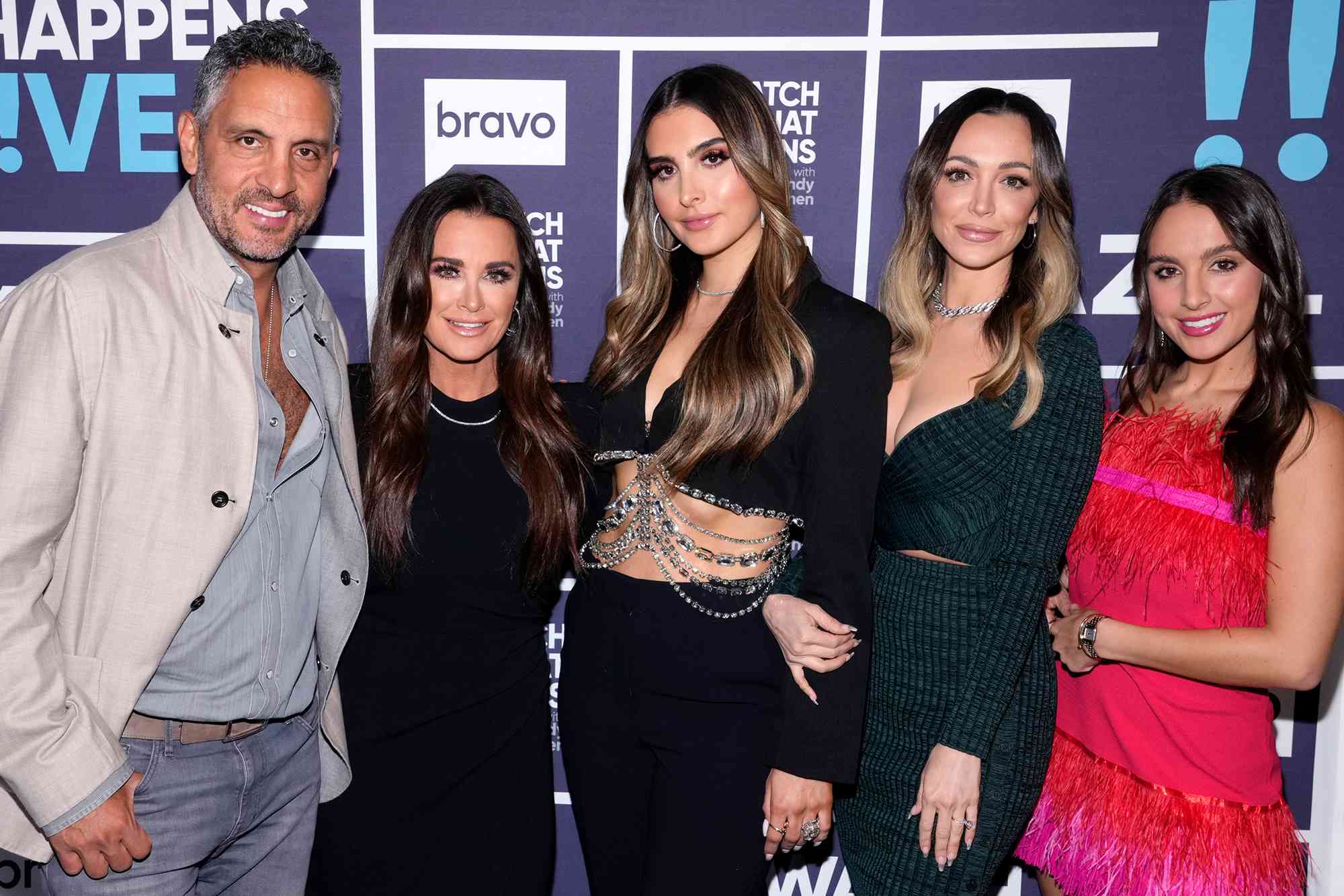 (l-r) Mauricio Umansky, Kyle Richards, Sophia Umansky, Farrah Aldjufrie, Alexia Umansky