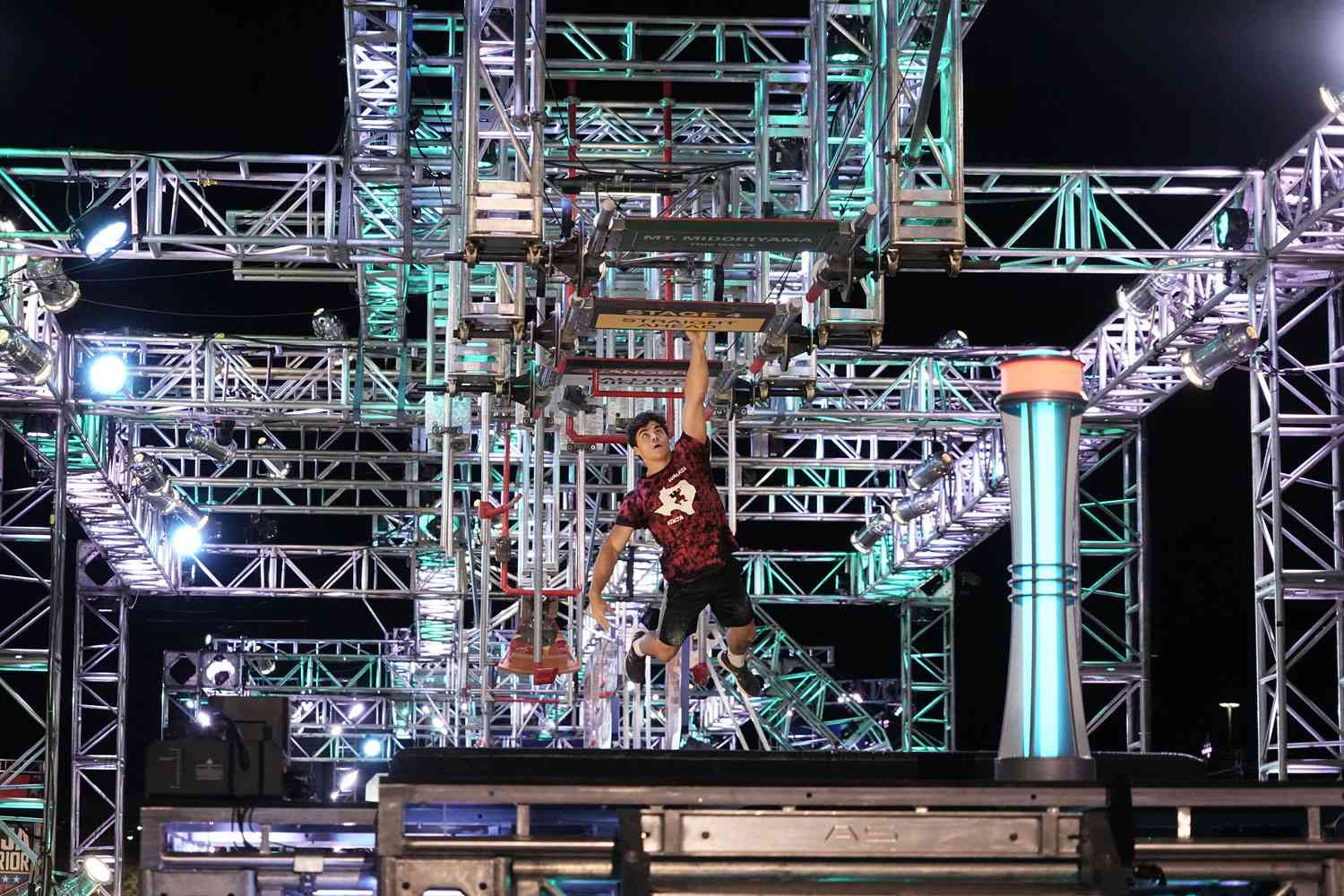 AMERICAN NINJA WARRIOR